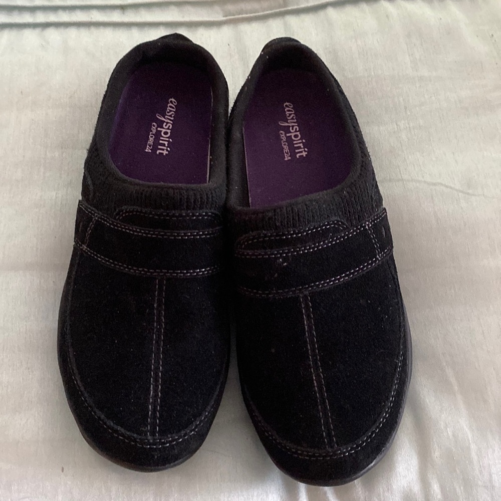 Easy spirit slip on black size 9 only wore few times
